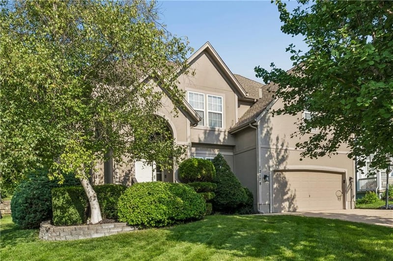 12178 S Prairie Creek Pw, Olathe, KS 66062