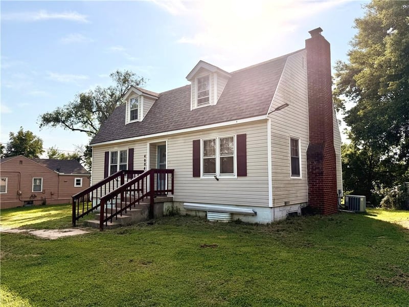 4004 Denton Rd, Kansas City, MO 64133
