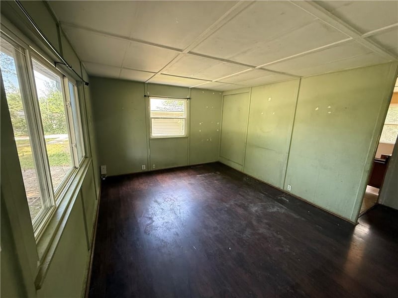 4529 N Forest Ave, Kansas City, MO 64116