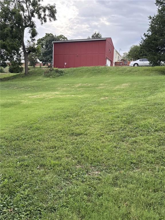 1819 NW 50th St, Northmoor, MO 64151