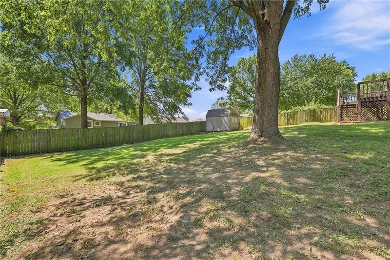 20409 E Millhaven St, Independence, MO 64056