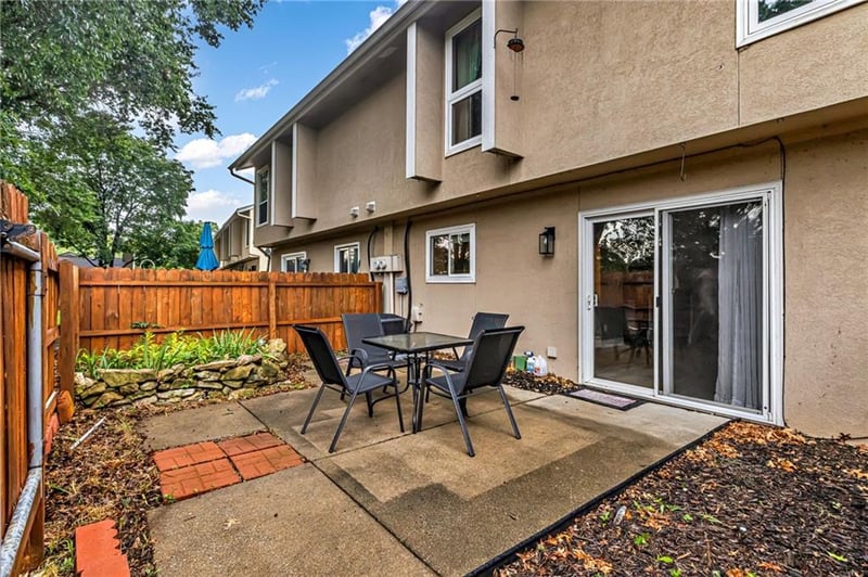 12735 W 108th Pl, Overland Park, KS 66210