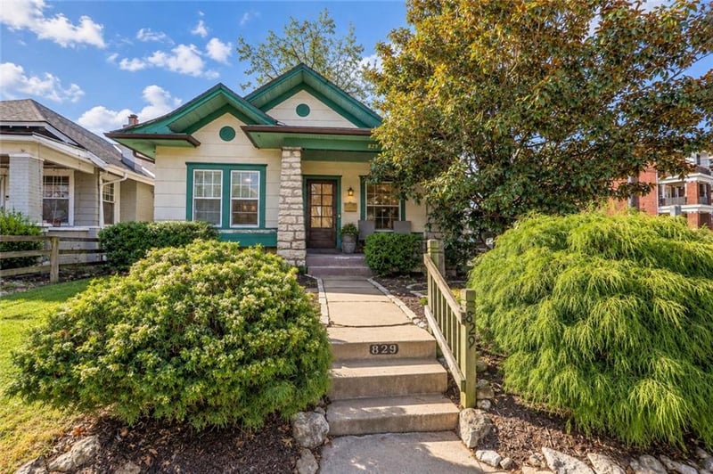 829 W 40 St, Kansas City, MO 64111