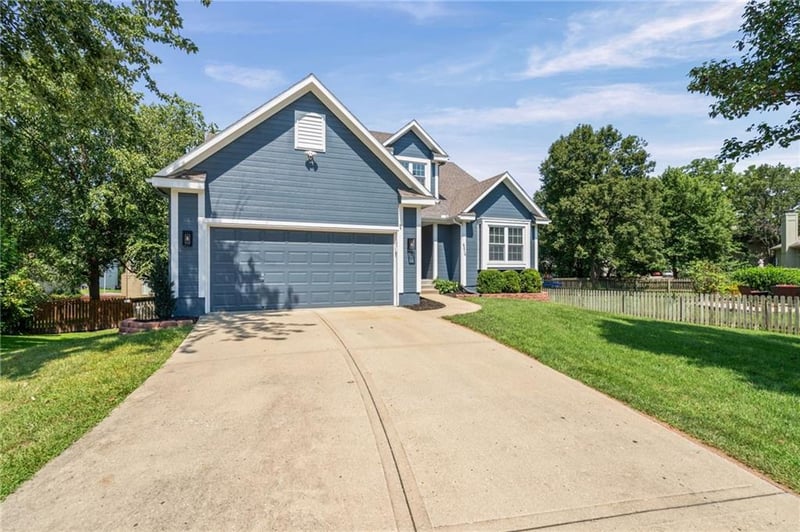 6214 W 155th Pl, Overland Park, KS 66223