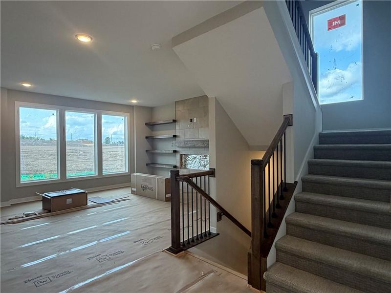 830 Reed Dr, Raymore, MO 64083