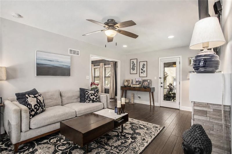 702 E 71 Ter, Kansas City, MO 64131