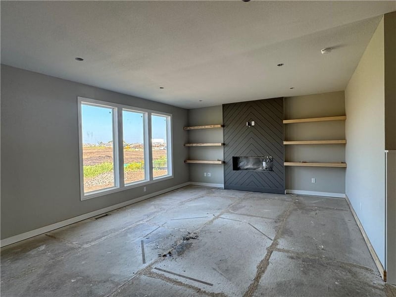 834 Reed Dr, Raymore, MO 64083