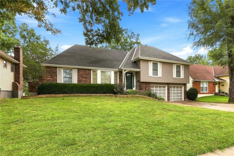 11017 Jackson Ave, Kansas City, MO 64137
