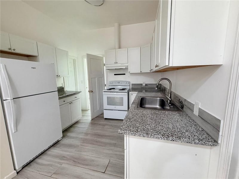 1418 6th Ave, Leavenworth, KS 66048