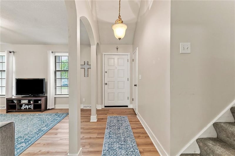 10314 W 48th St, Shawnee, KS 66203