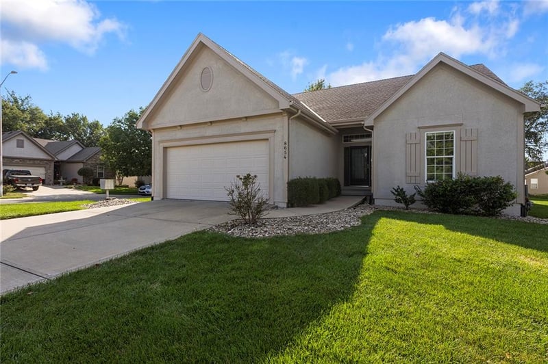 8654 N Britt Ave, Kansas City, MO 64154