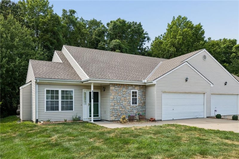8356 Stewart Pl, Kansas City, KS 66109