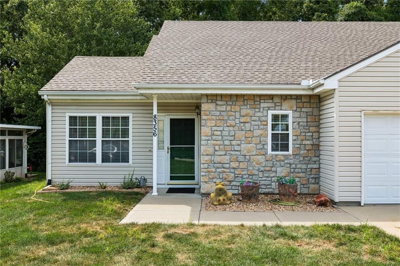 8356 Stewart Pl, Kansas City, KS 66109