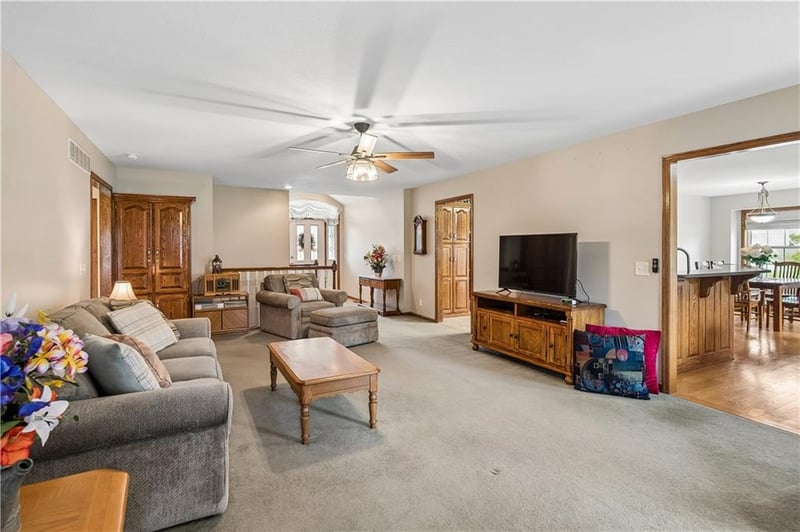 1707 Lynn Rd, Excelsior Springs, MO 64024