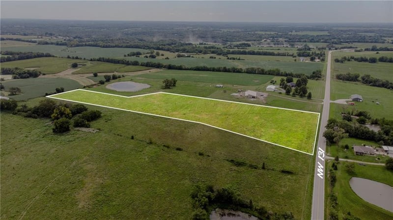 NW 131 Hw, Holden, MO 64040