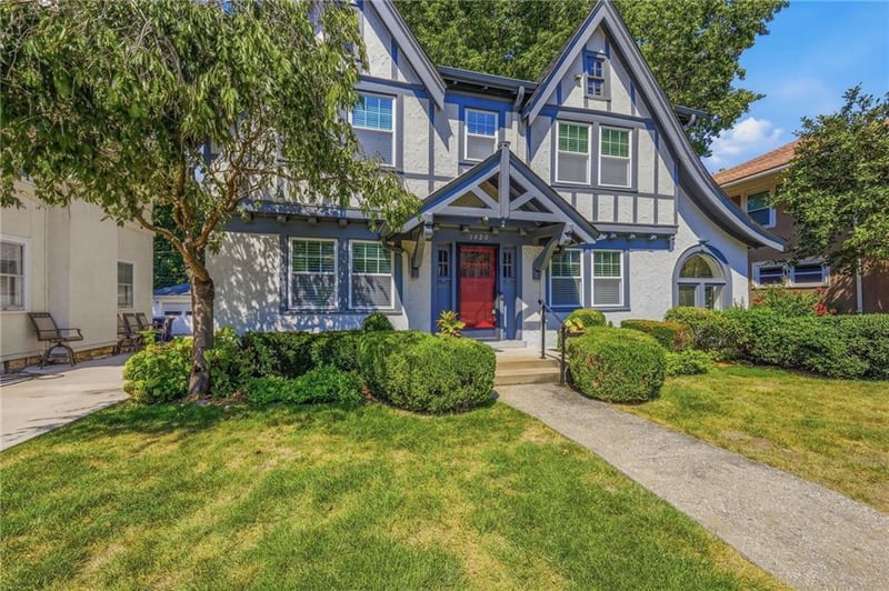 1020 W 71st Ter, Kansas City, MO 64114