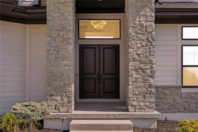12300 W 169th St, Overland Park, KS 66221