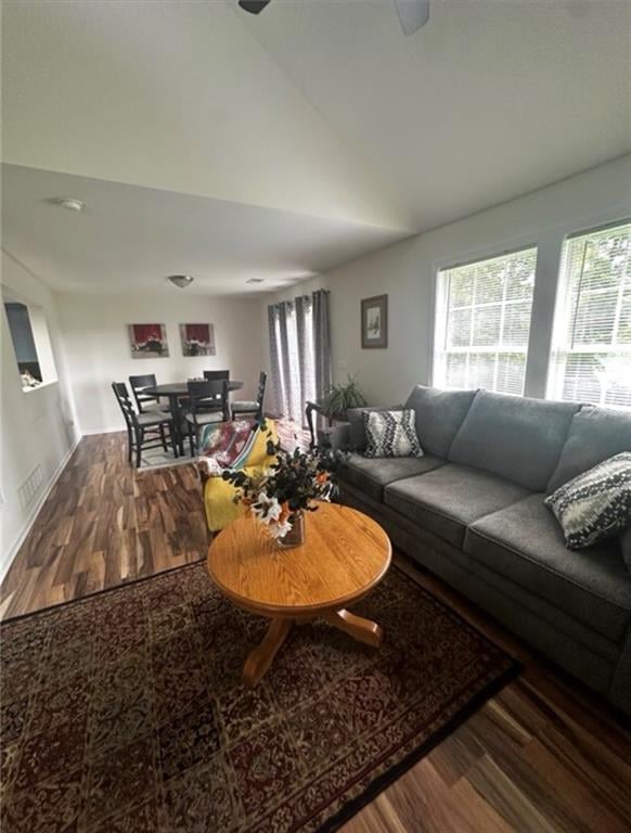 625 E Spring Ave, Bonner Springs, KS 66012