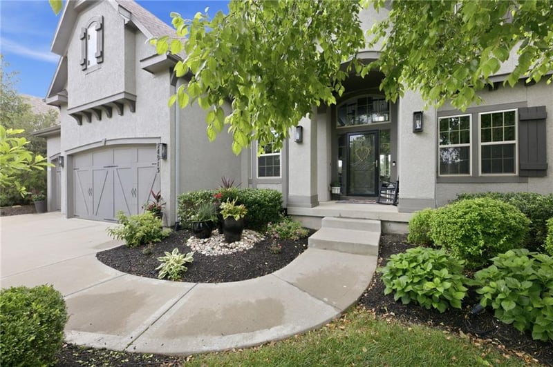 24913 W 98th St, Lenexa, KS 66227