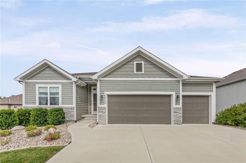 16920 NW 132nd Ter, Platte City, MO 64079