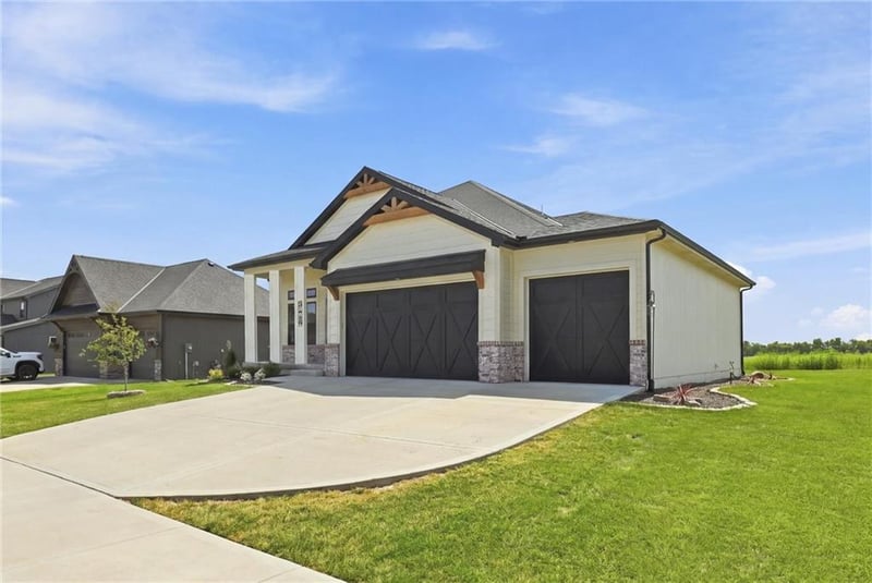 31749 W 168th Ct, Gardner, KS 66030