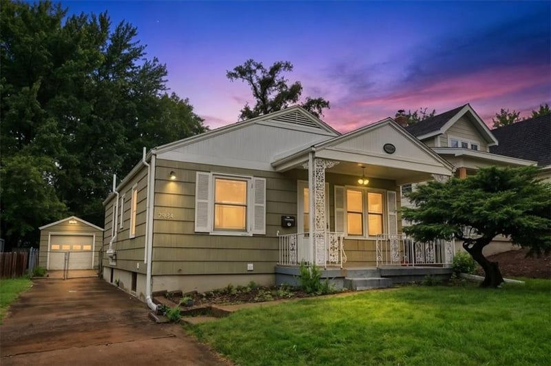 7934 Main St, Kansas City, MO 64114