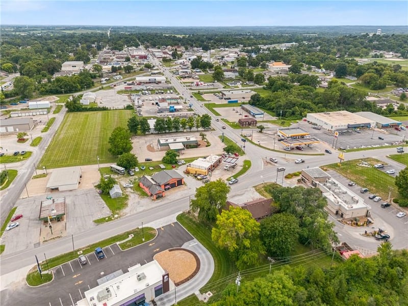 120 Us 40 Hw, Odessa, MO 64076
