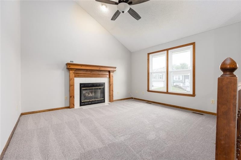 8631 NE 110th St, Kansas City, MO 64157
