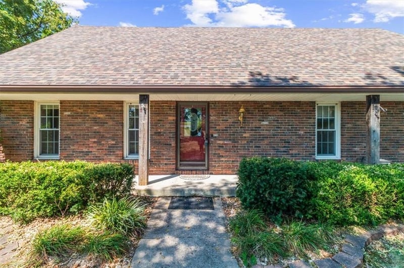 6820 S Hillside School Rd, Oak Grove, MO 64075
