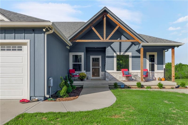 11606 E 355th St, Drexel, MO 64742