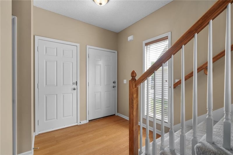 7414 Mccoy St, Shawnee, KS 66227