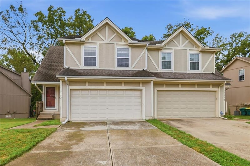 15152 Glenwood Ave, Overland Park, KS 66223
