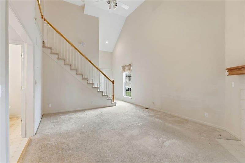 15152 Glenwood Ave, Overland Park, KS 66223