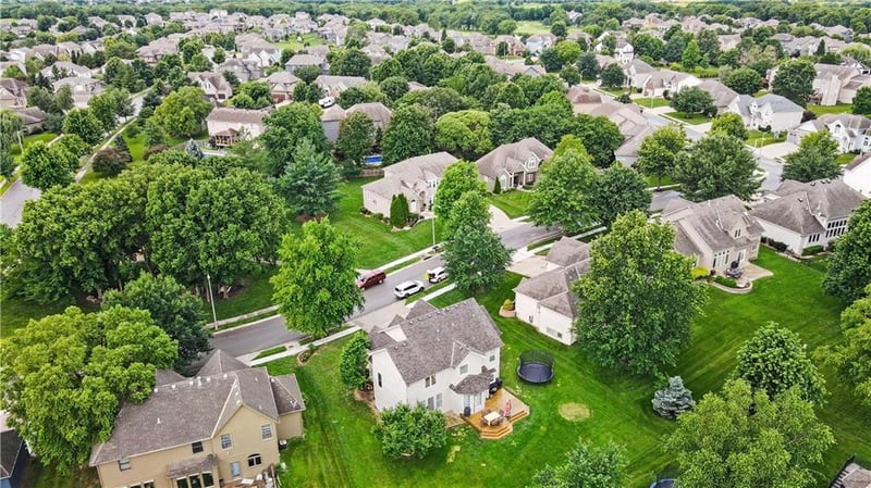 9009 N Kentucky Ave, Kansas City, MO 64157