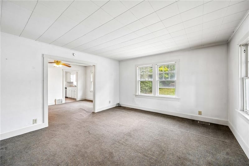 138 High St, Liberty, MO 64068