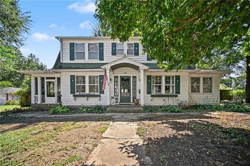 508 Broad St, Warrensburg, MO 64093
