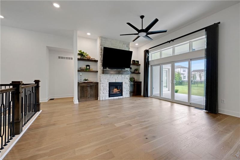 17404 Gillette St, Overland Park, KS 66221