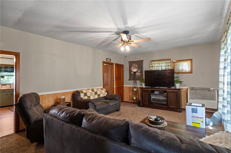 244 Locust St, Everest, KS 66424