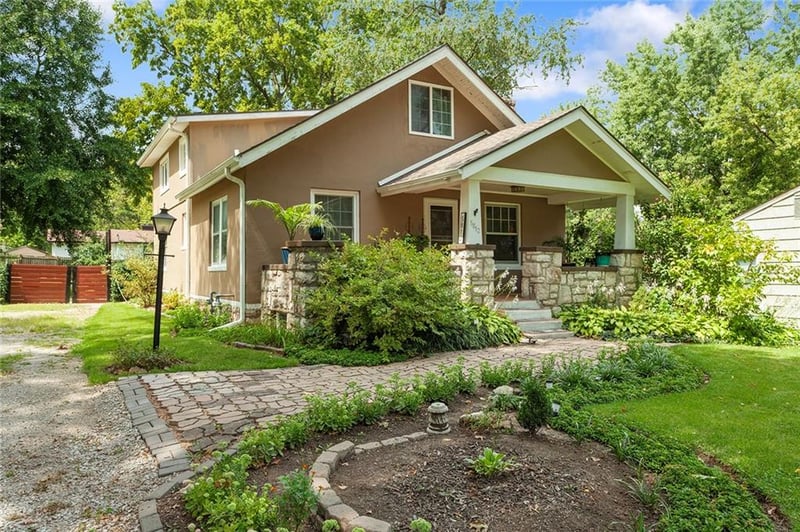 5812 Elm Ave, Kansas City, MO 64133