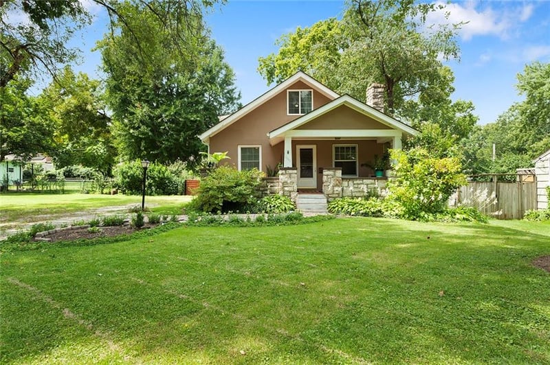 5812 Elm Ave, Kansas City, MO 64133