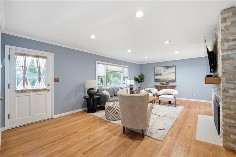 5509 W 70th Ter, Prairie Village, KS 66208