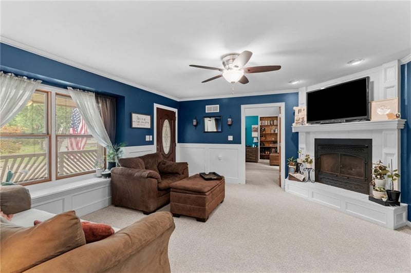 903 N Chestnut St, Cameron, MO 64429