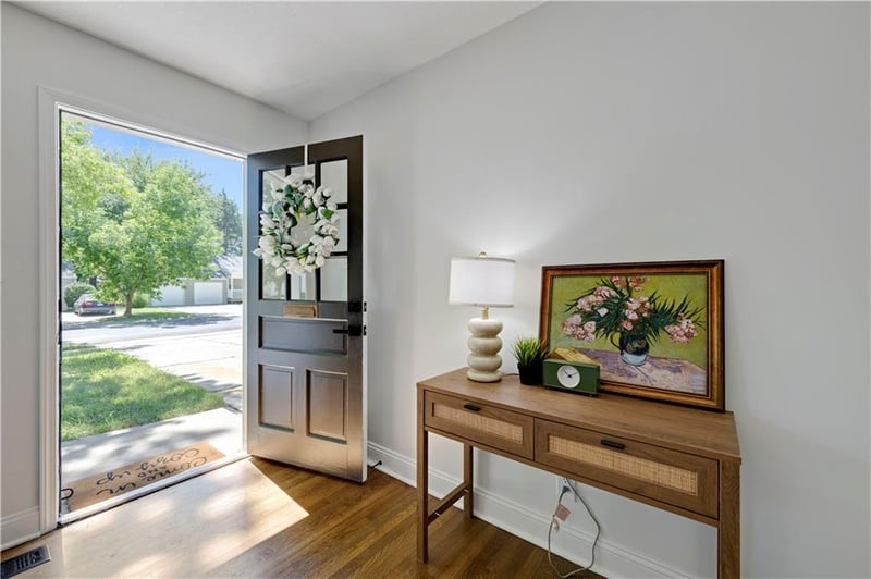 5408 W 72nd St, Prairie Village, KS 66208