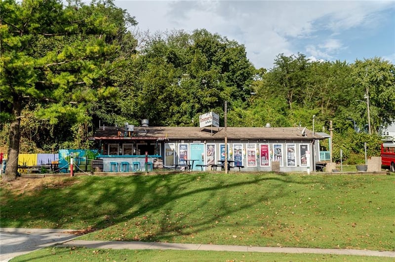 102 E Atchison St, Atchison, KS 66002