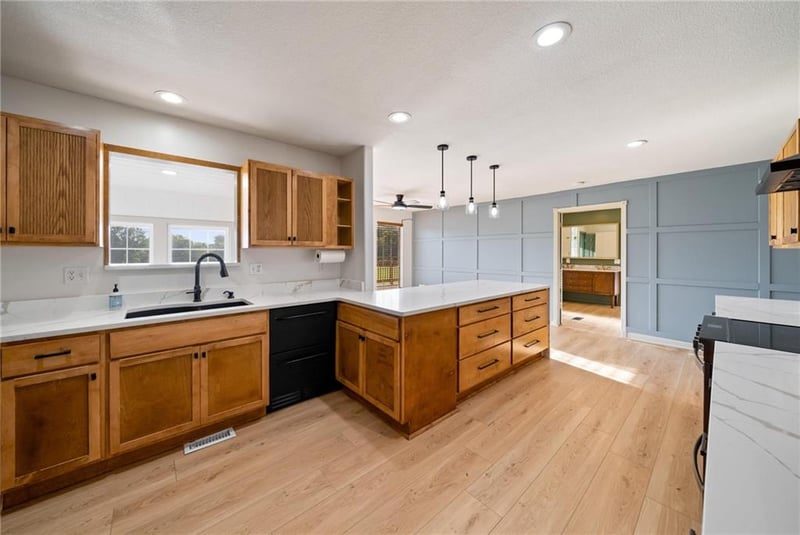 14715 S Bynum Rd, Lone Jack, MO 64070
