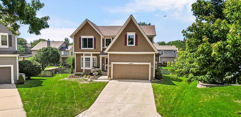 12620 Slater Ln, Overland Park, KS 66213
