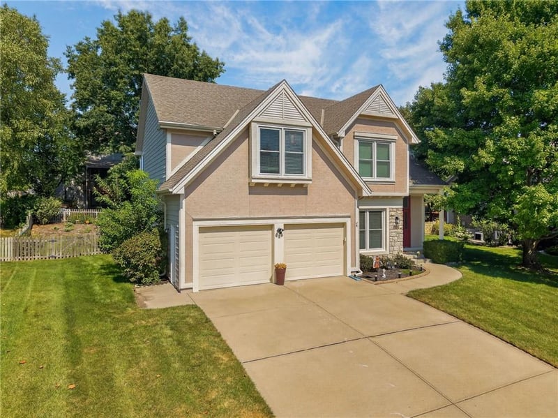 1312 Hillary Dr, Liberty, MO 64068