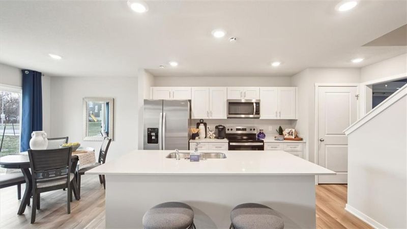 310 NE 194th Ct, Smithville, MO 64089