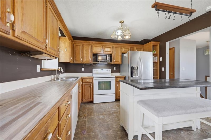 419 E Phillips St, Odessa, MO 64076