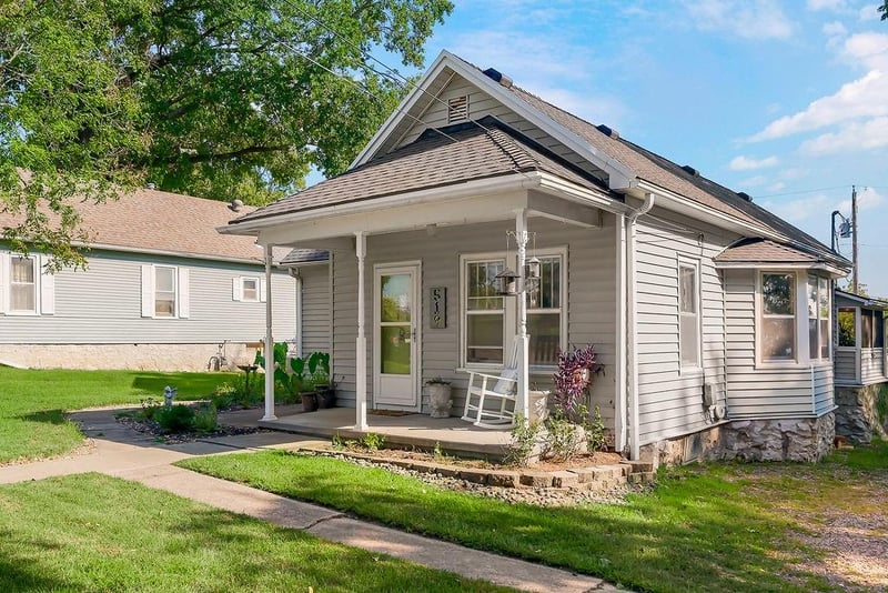 519 Reaser St, Leavenworth, KS 66048
